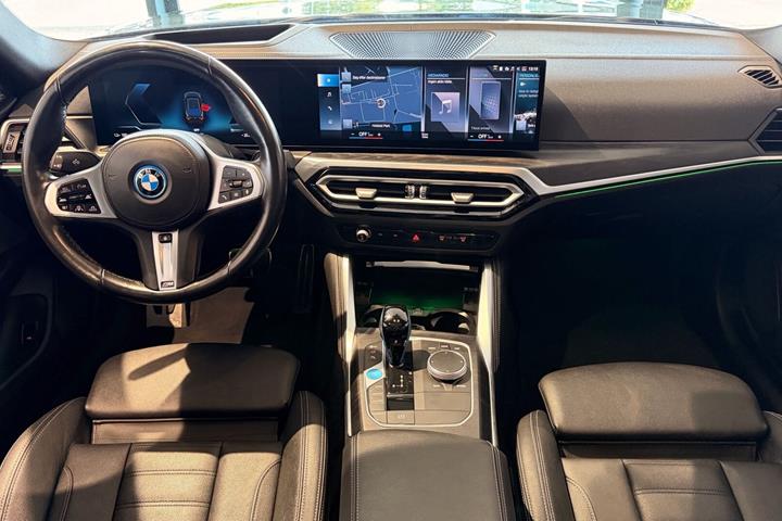 Grøn BMW i4 fra 2022