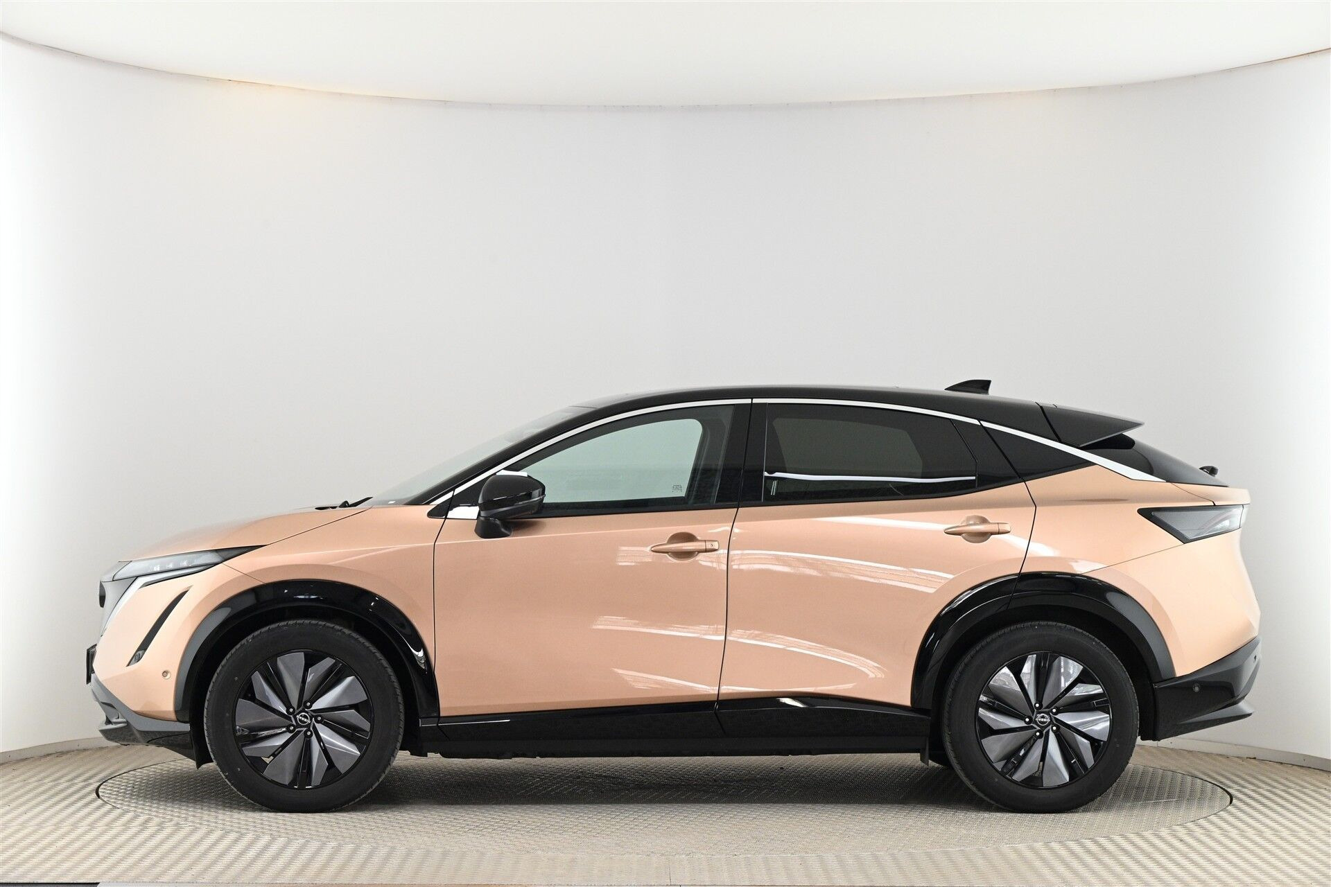 undefined Nissan Ariya fra 2023