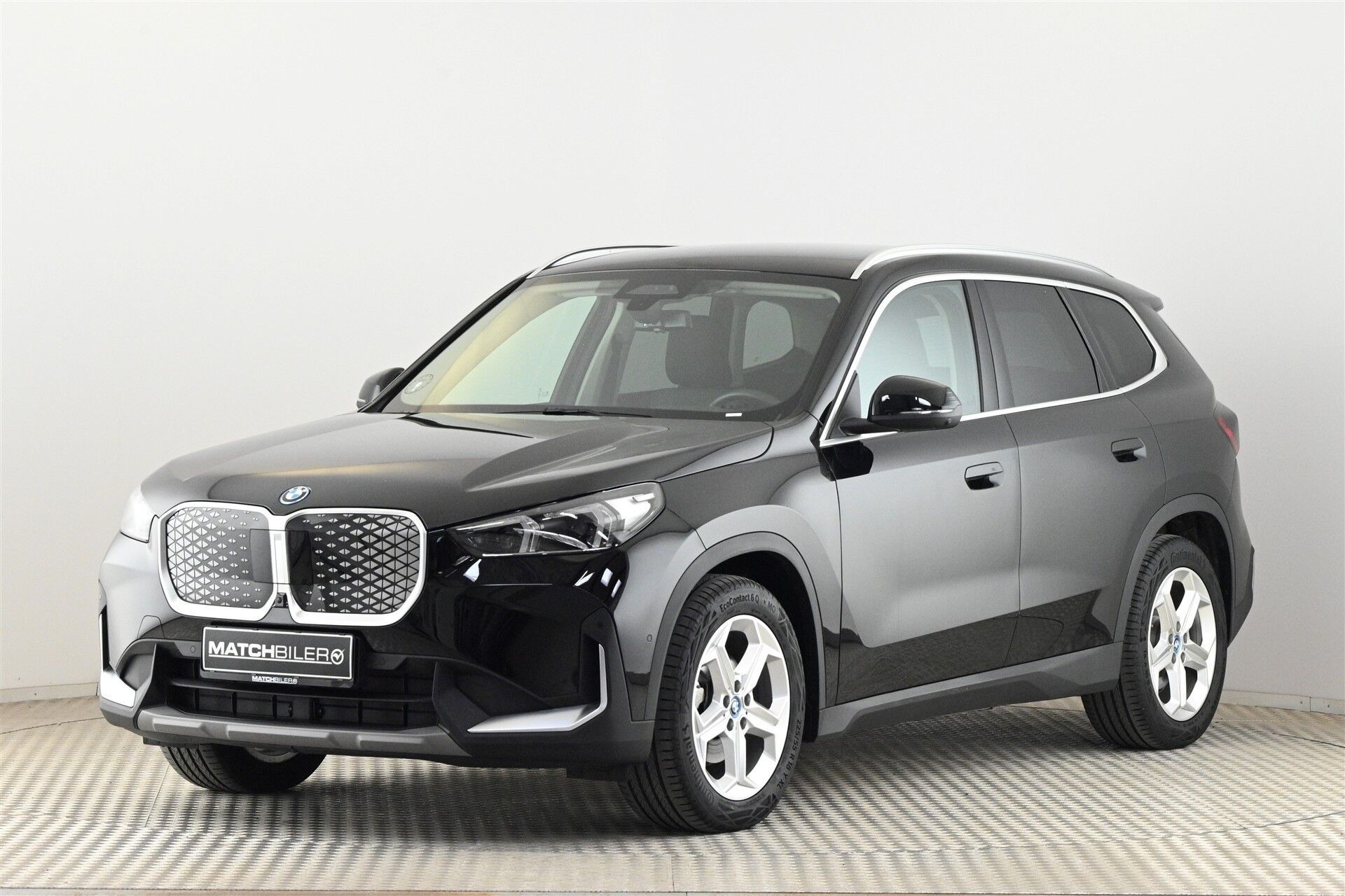 Sort BMW iX1 fra 2024