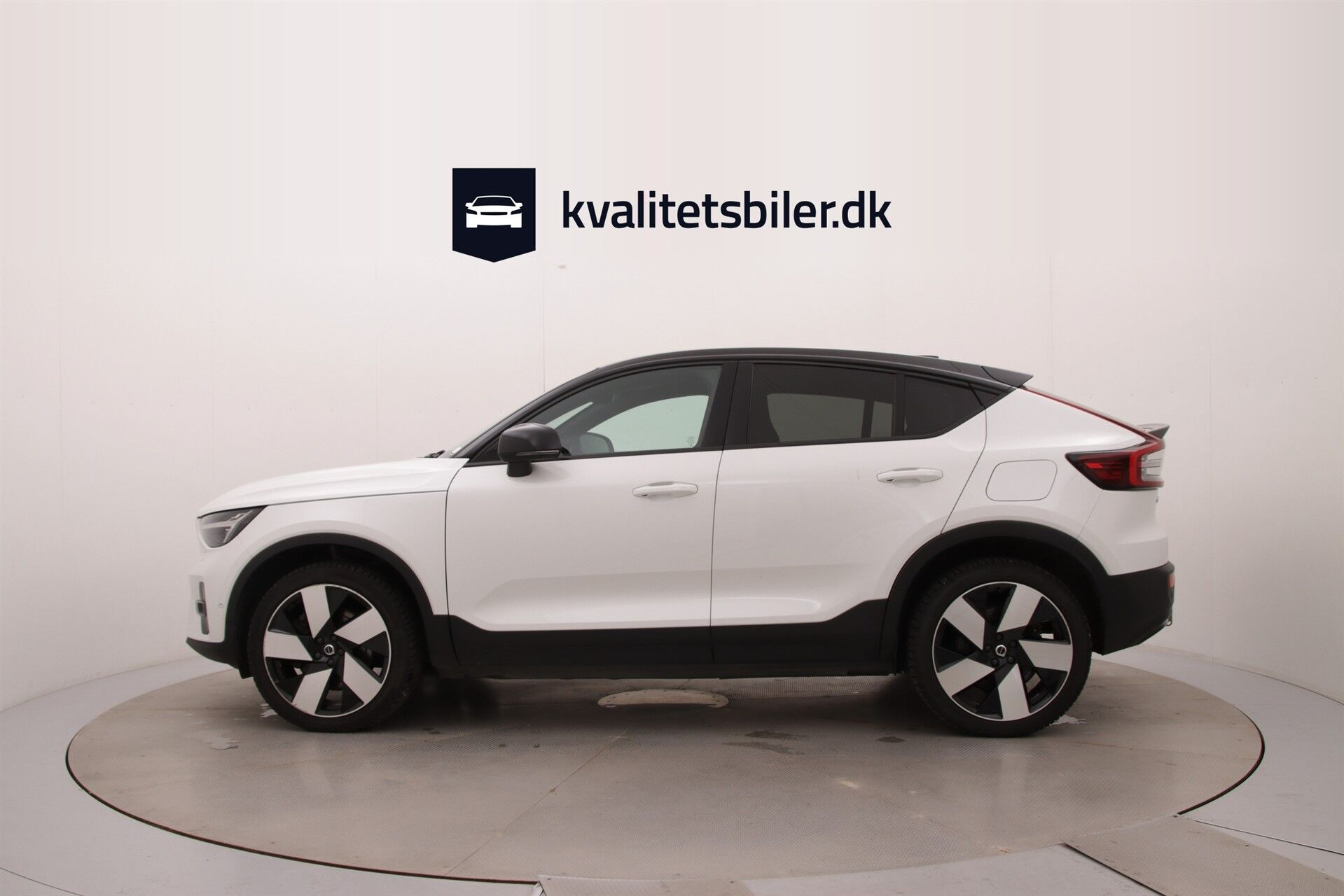 Hvid Volvo C40 fra 2021