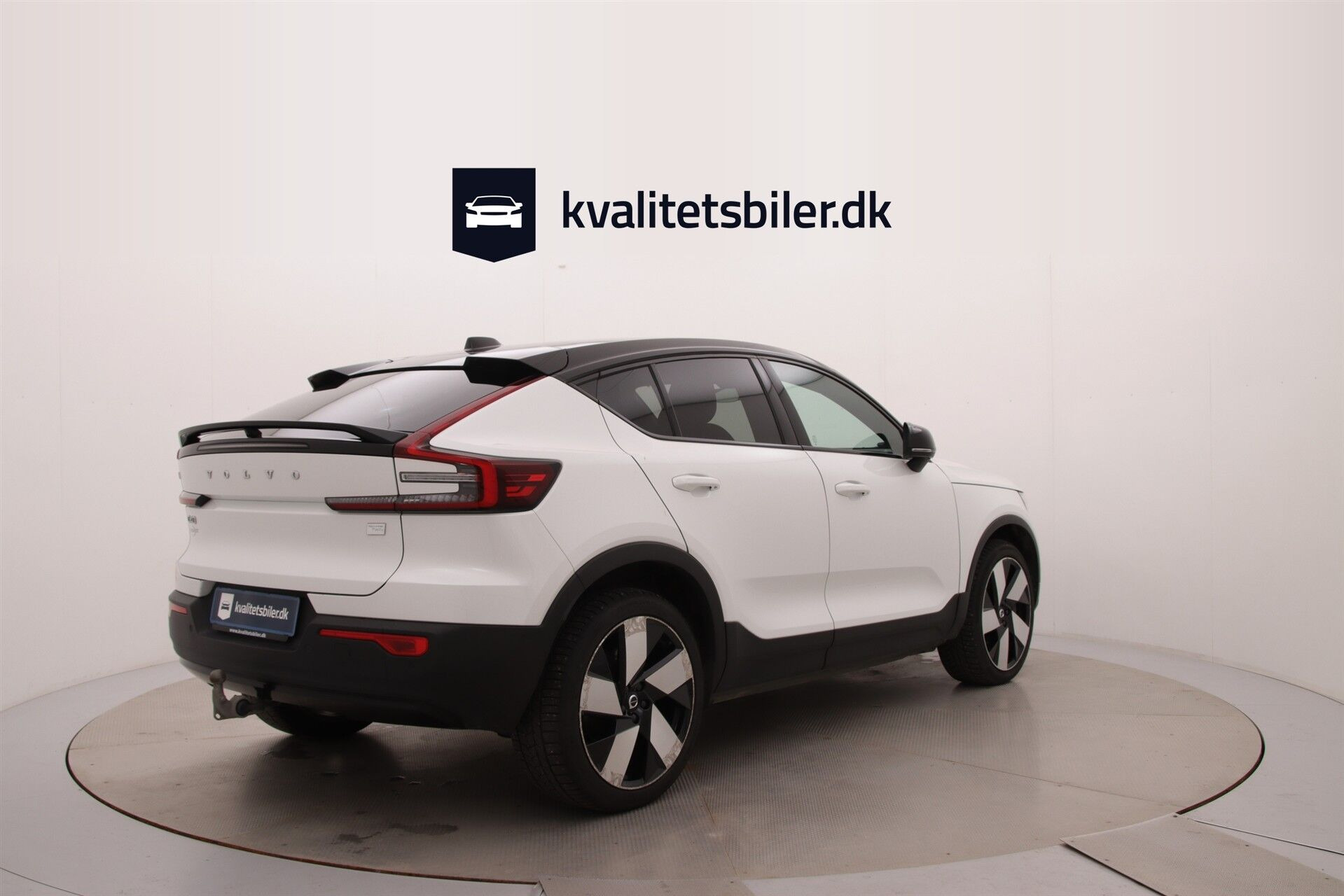 Hvid Volvo C40 fra 2021