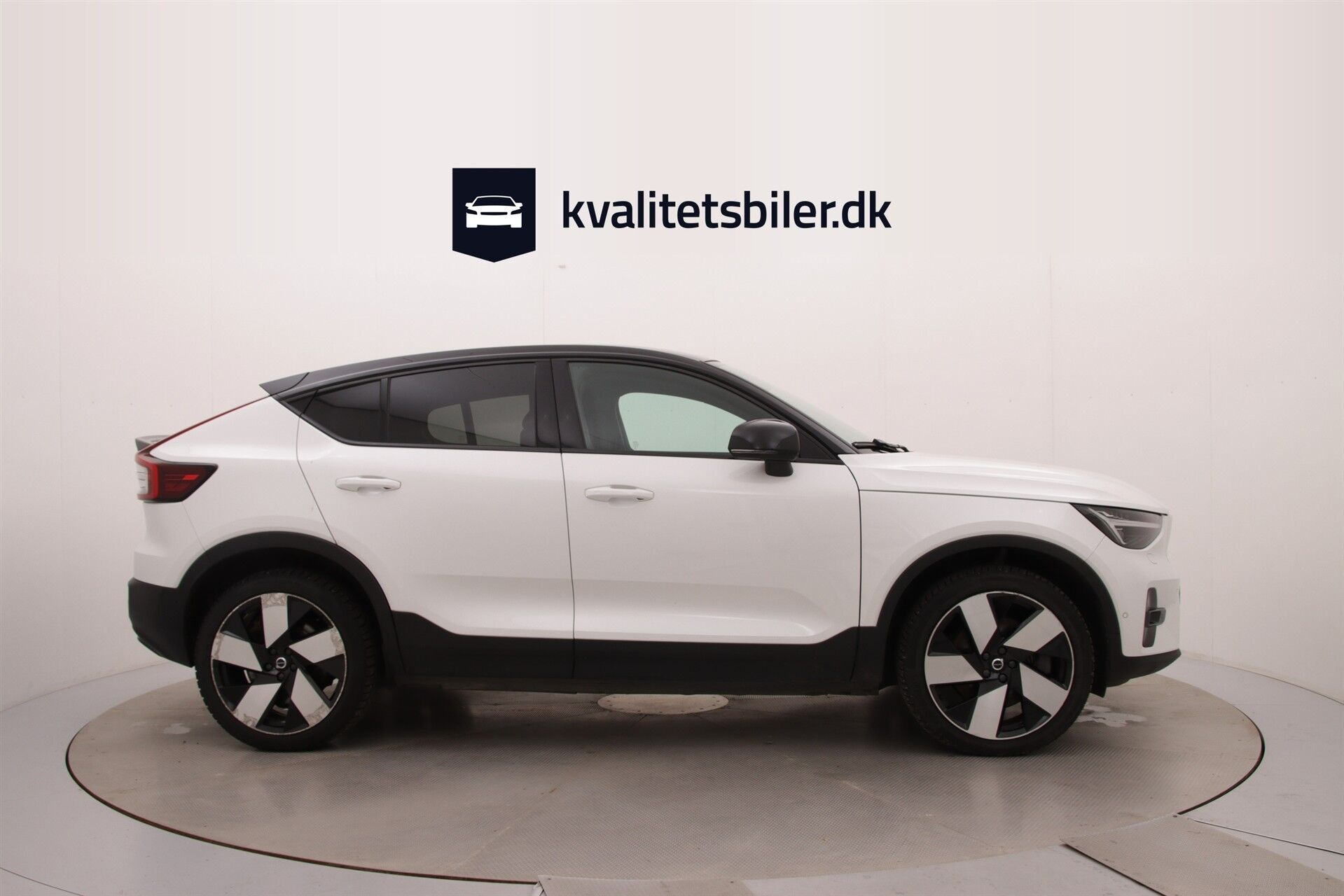 Hvid Volvo C40 fra 2021