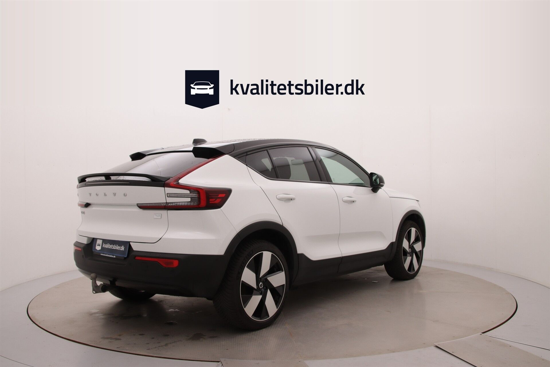 Hvid Volvo C40 fra 2021