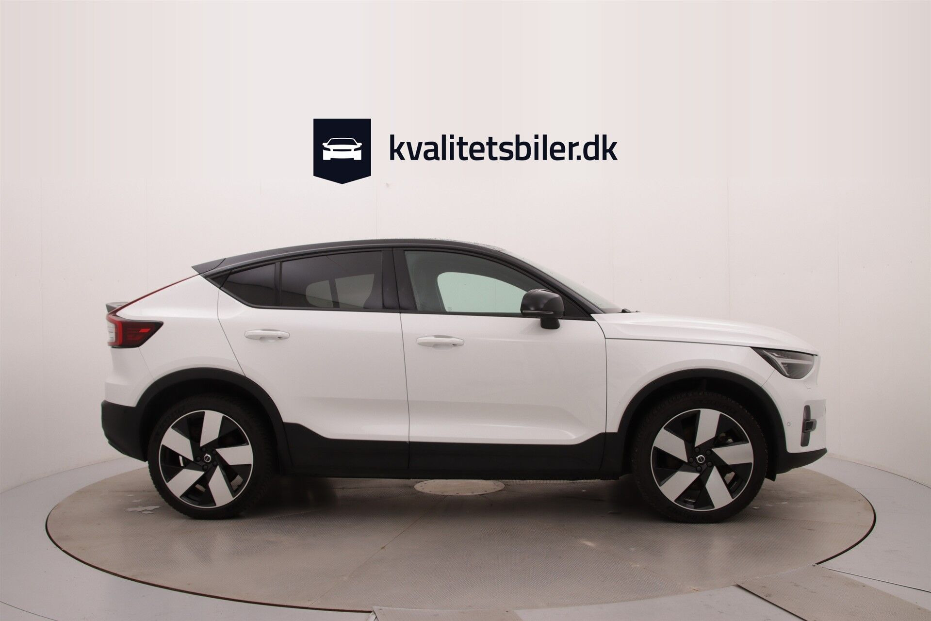 Hvid Volvo C40 fra 2021