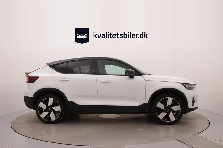 Hvid Volvo C40 fra 2021