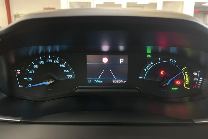 Grå Peugeot e-208 fra 2022