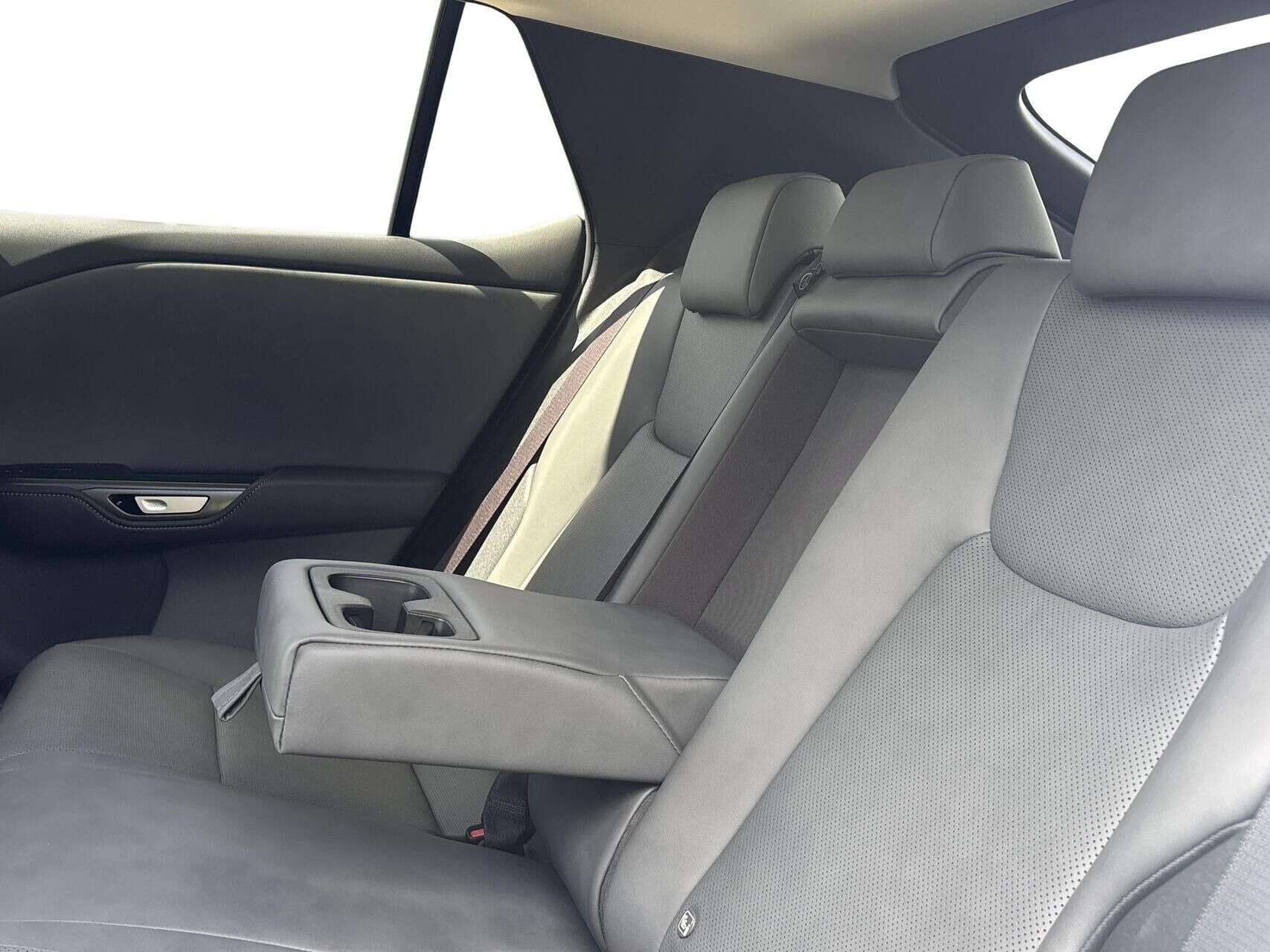 undefined Lexus RZ fra 2025