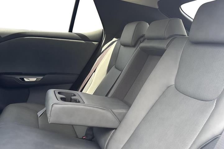 undefined Lexus RZ fra 2025