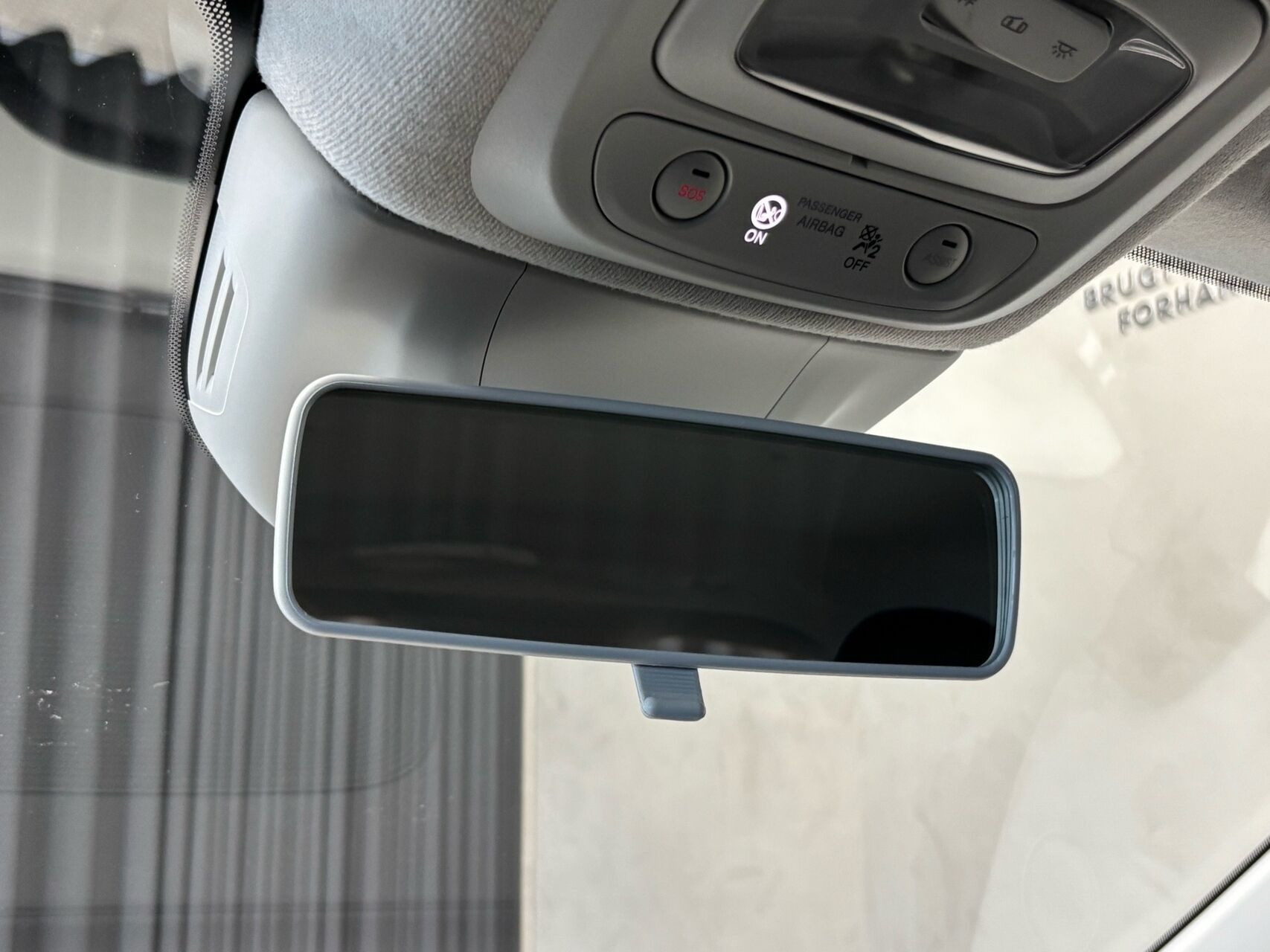 Hvid Fiat 500e fra 2023