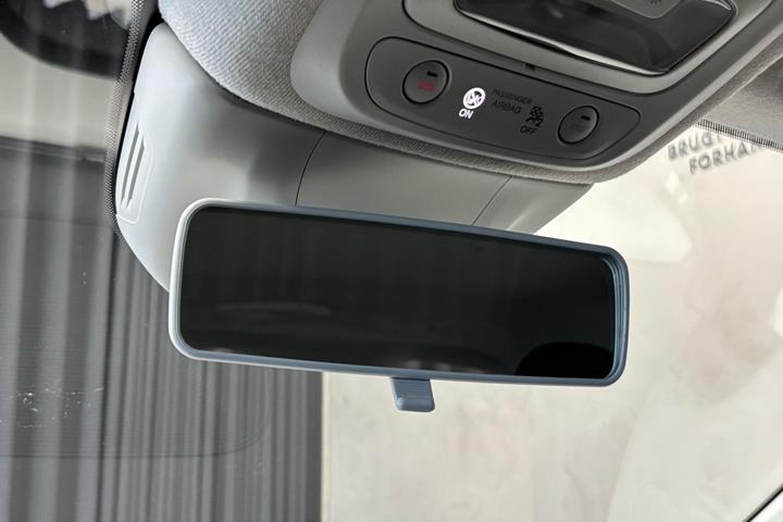 Hvid Fiat 500e fra 2023