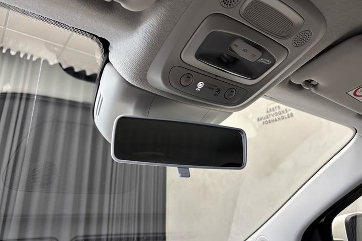 Hvid Fiat 500e fra 2023