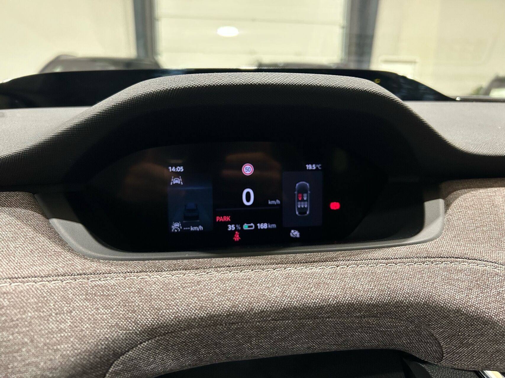 Blå Skoda Enyaq fra 2024