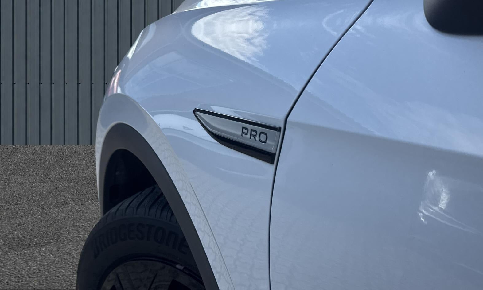 Hvid VW ID.4 fra 2023