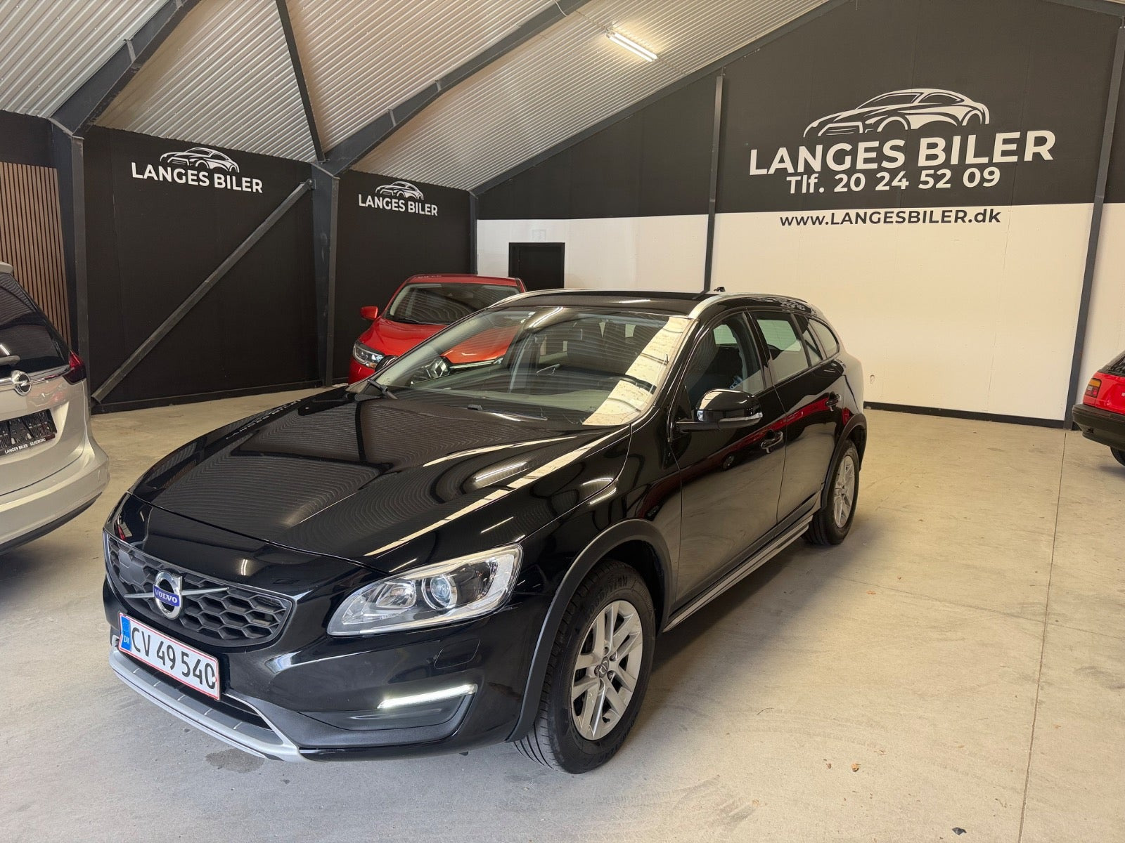 Sort Volvo V60 CC fra 2017