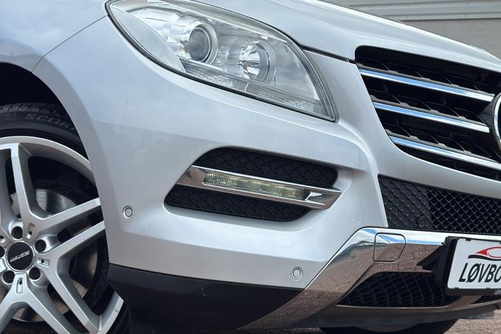 Sølv Mercedes ML350 fra 2014