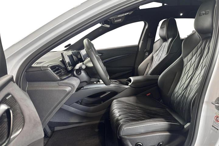 Hvid BYD Seal fra 2024