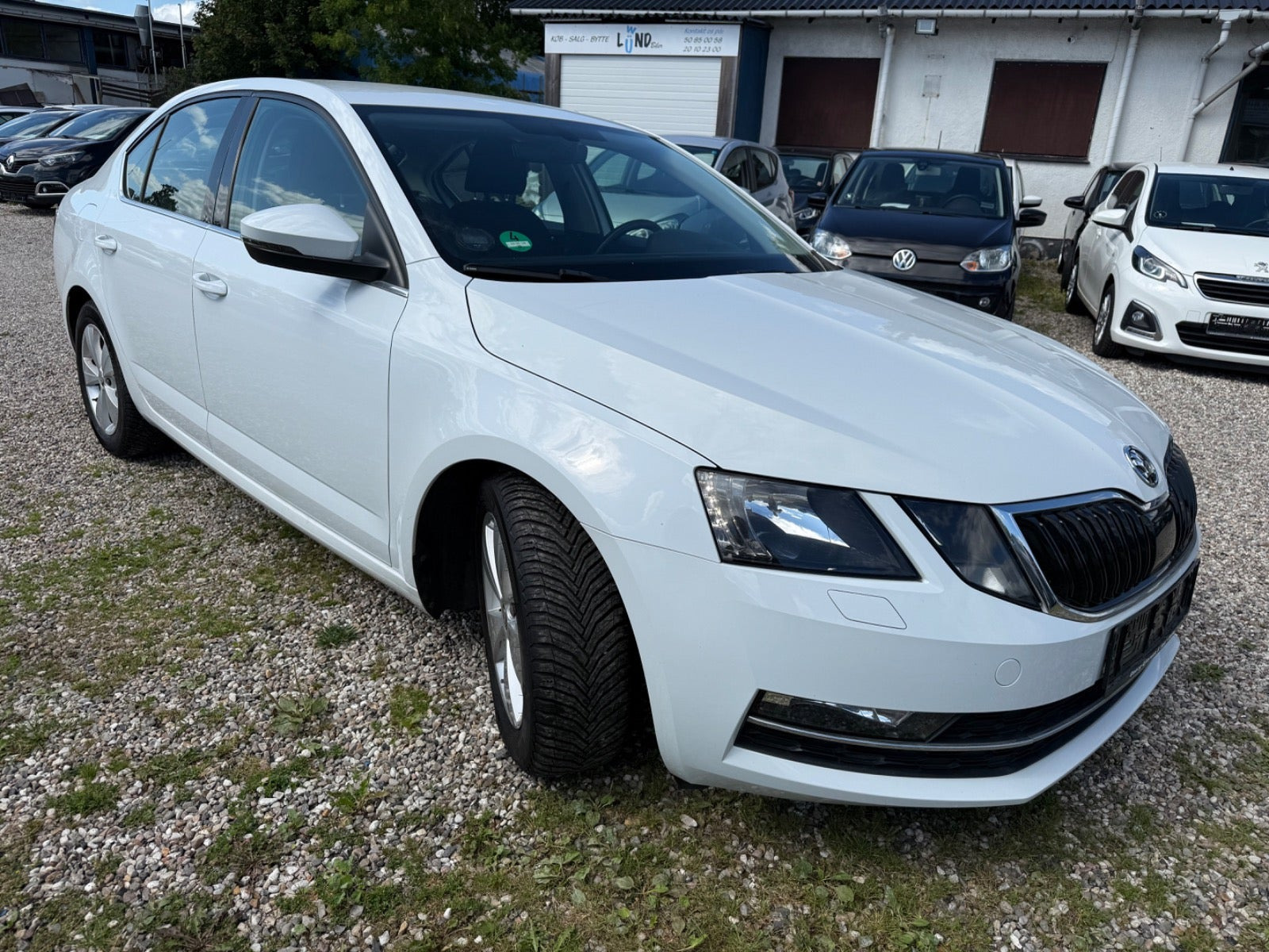 Hvid Skoda Octavia fra 2018
