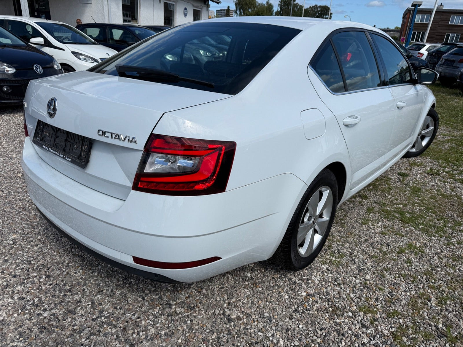 Hvid Skoda Octavia fra 2018
