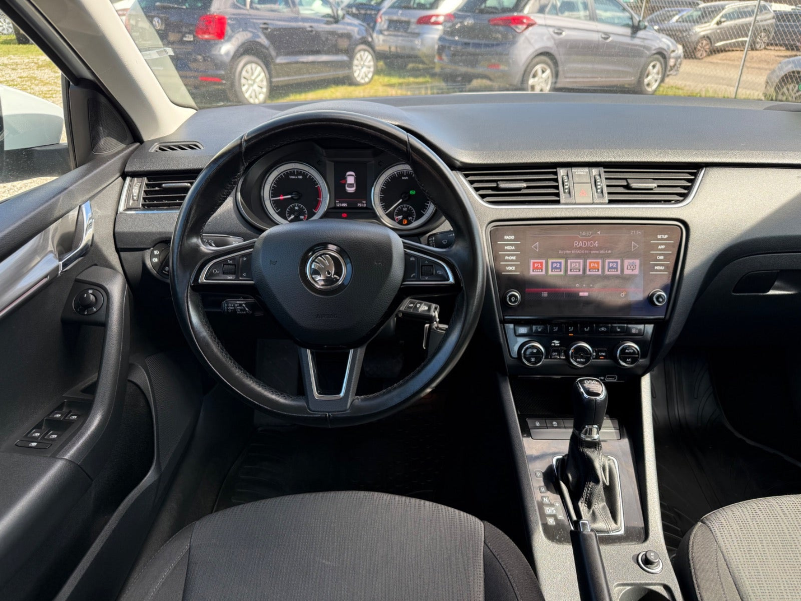 Hvid Skoda Octavia fra 2018