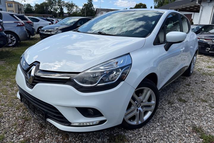 Hvid Renault Clio IV fra 2017