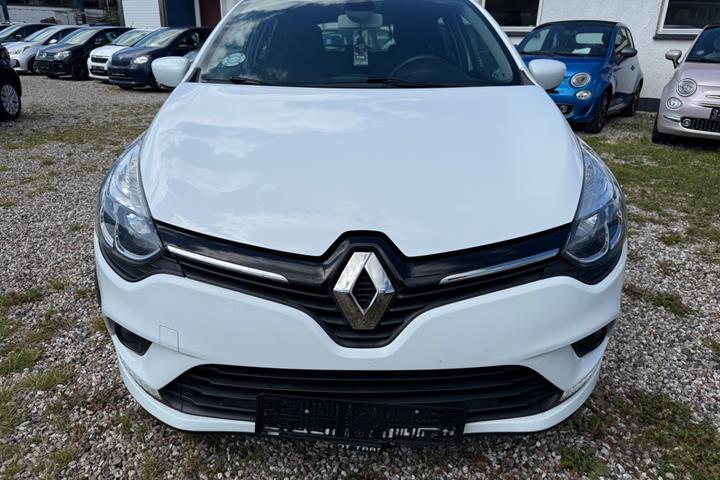 Hvid Renault Clio IV fra 2017