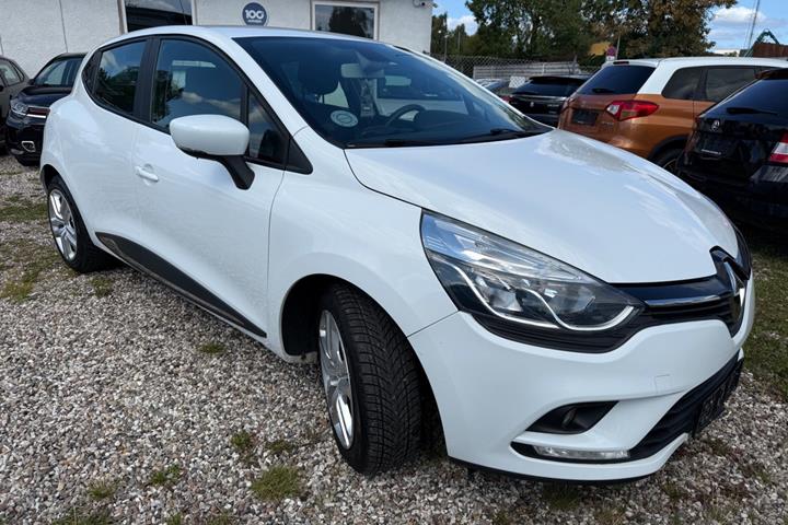 Hvid Renault Clio IV fra 2017