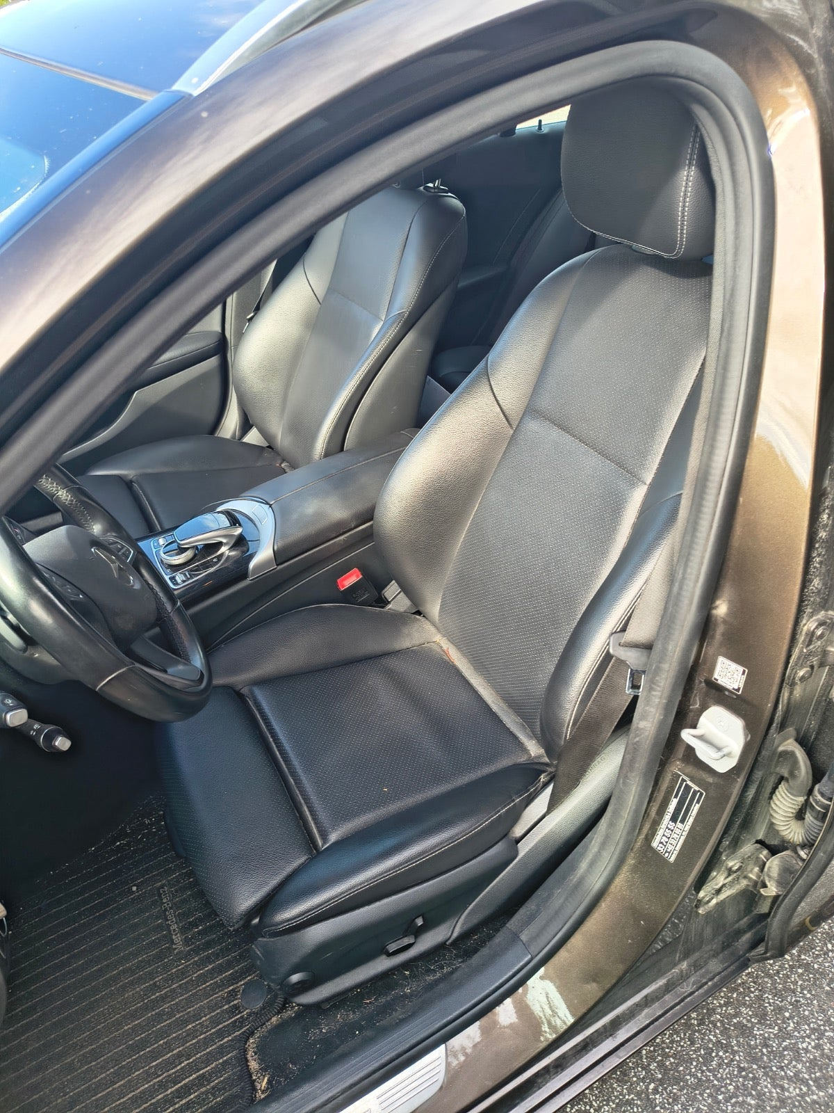 Brun Mercedes C200 d fra 2016