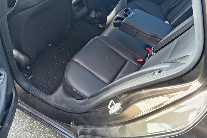 Brun Mercedes C200 d fra 2016