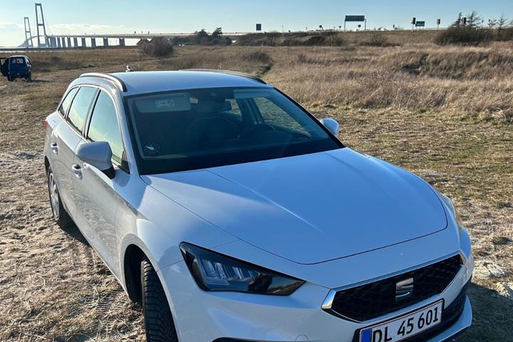 Hvid Seat Leon fra 2021