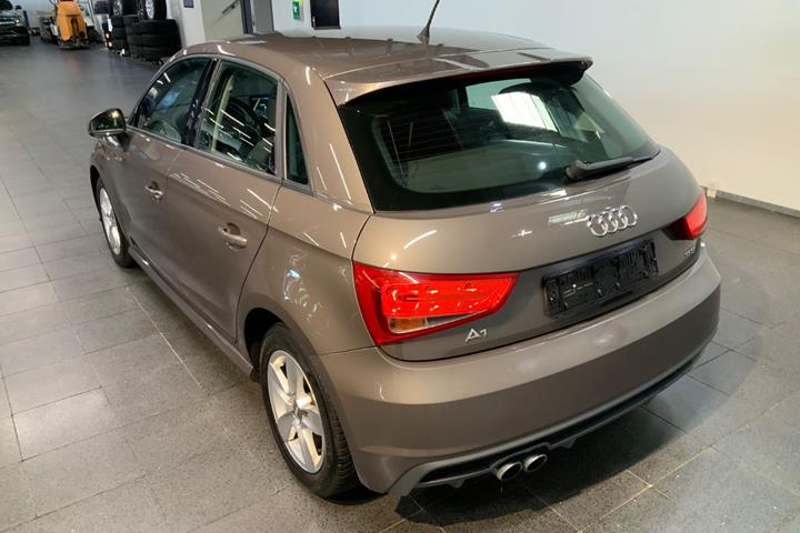 Brun Audi A1 fra 2016