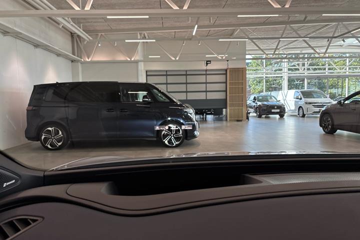 Hvid Cupra Tavascan fra 2025