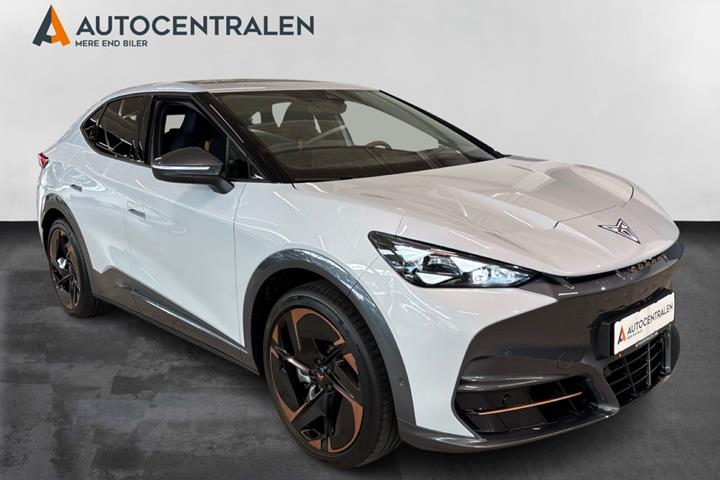 Hvid Cupra Tavascan fra 2025