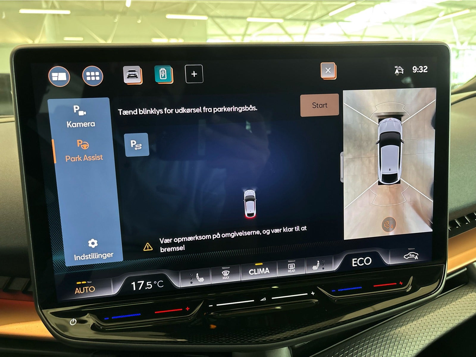 Hvid Cupra Tavascan fra 2025