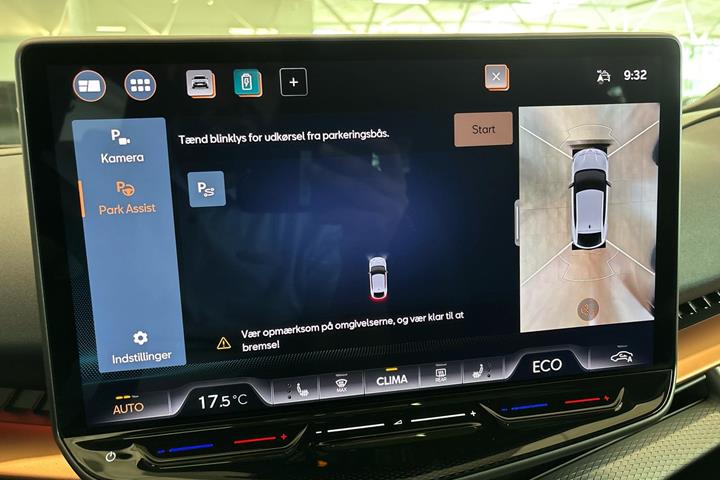 Hvid Cupra Tavascan fra 2025