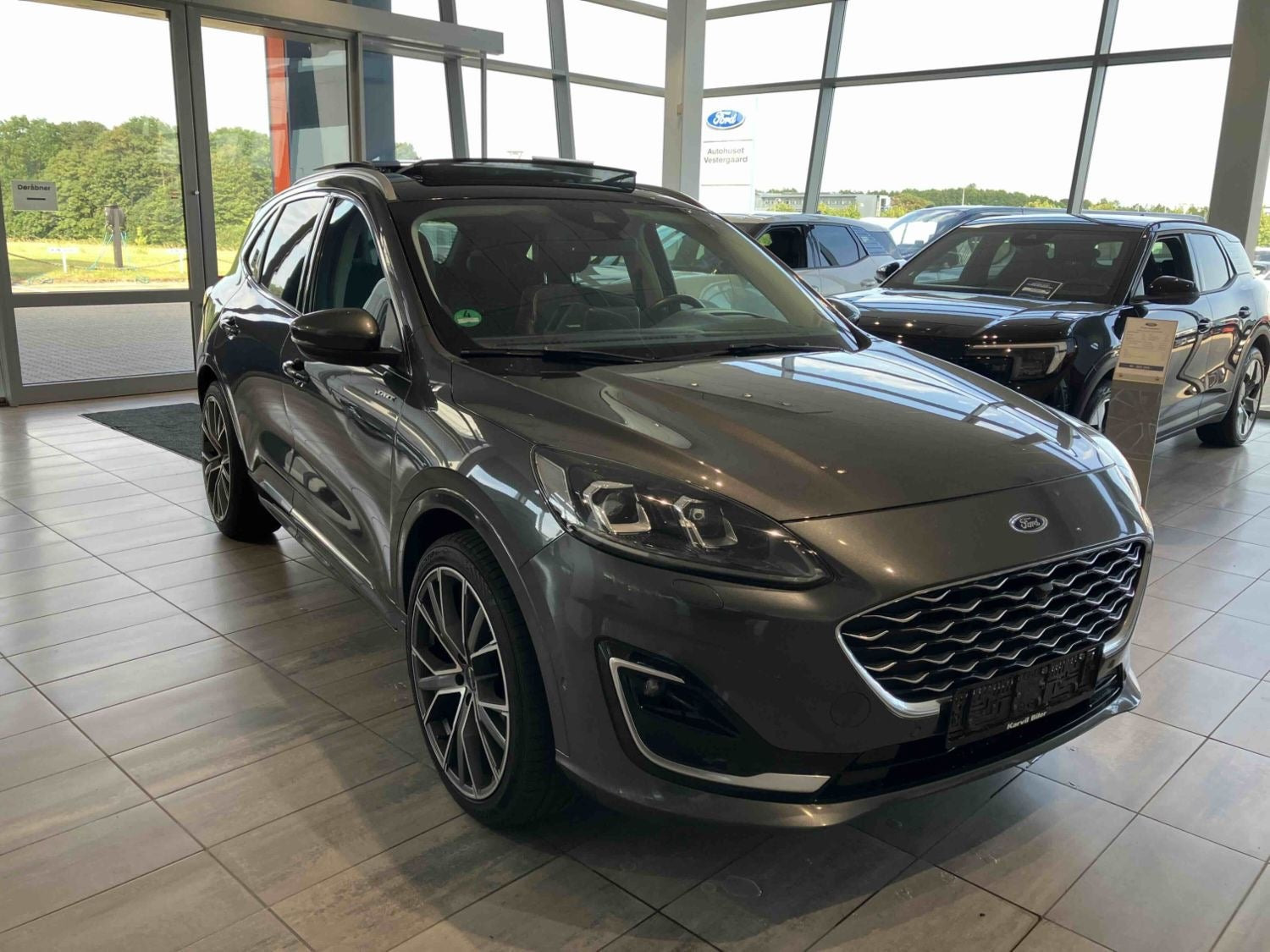 Ford Kuga 2,5 PHEV Vignale CVT
