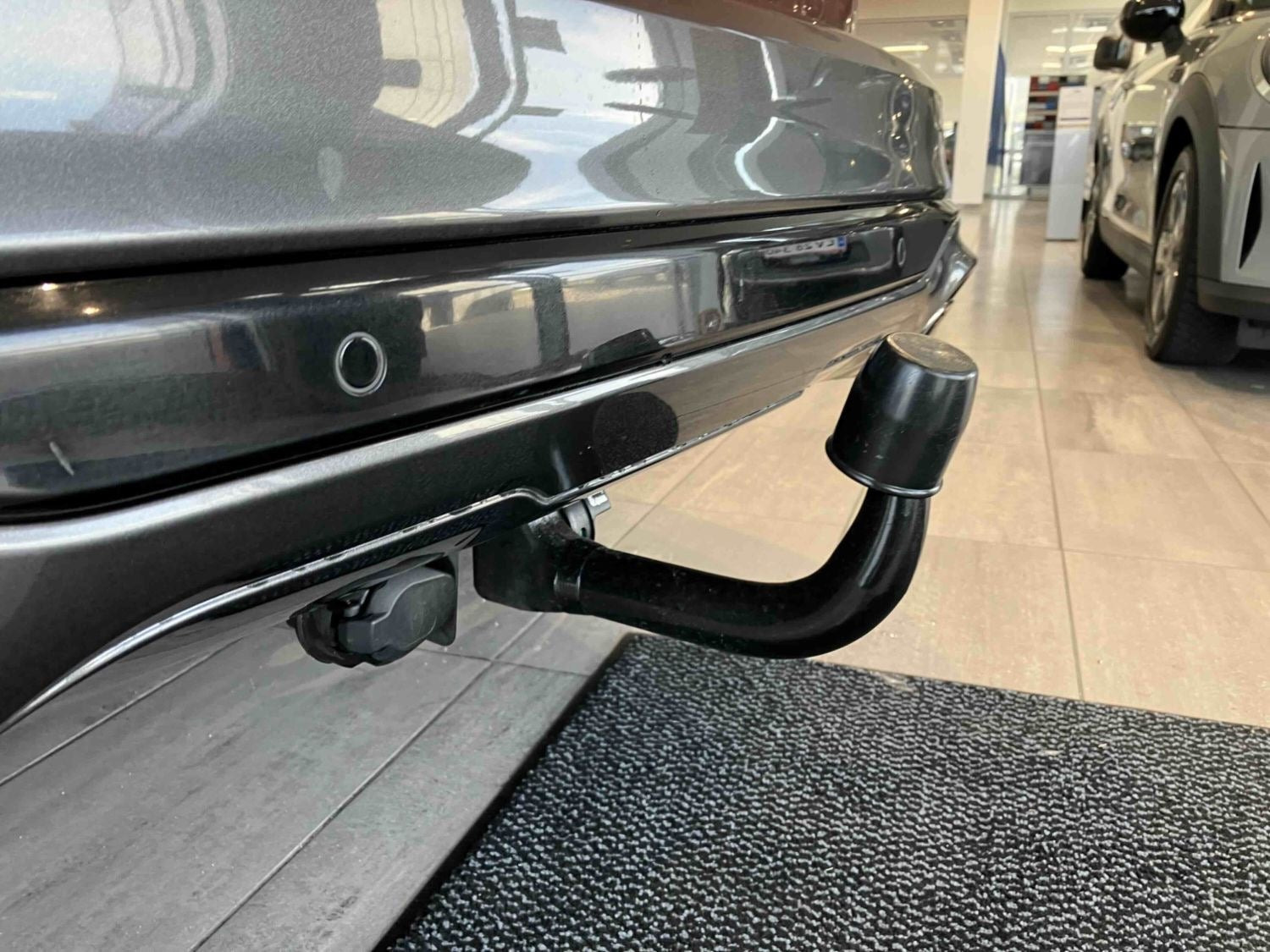 Grå Ford Kuga fra 2020