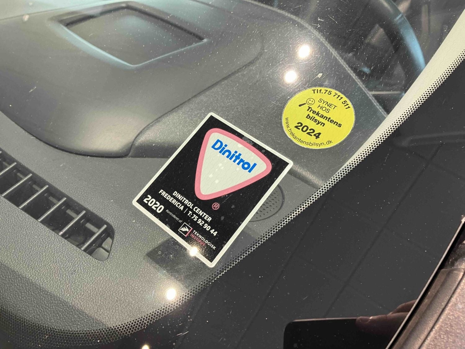Grå Ford Kuga fra 2020