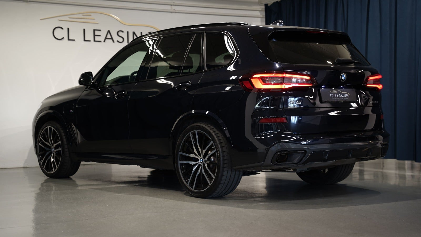 Sort BMW X5 fra 2021