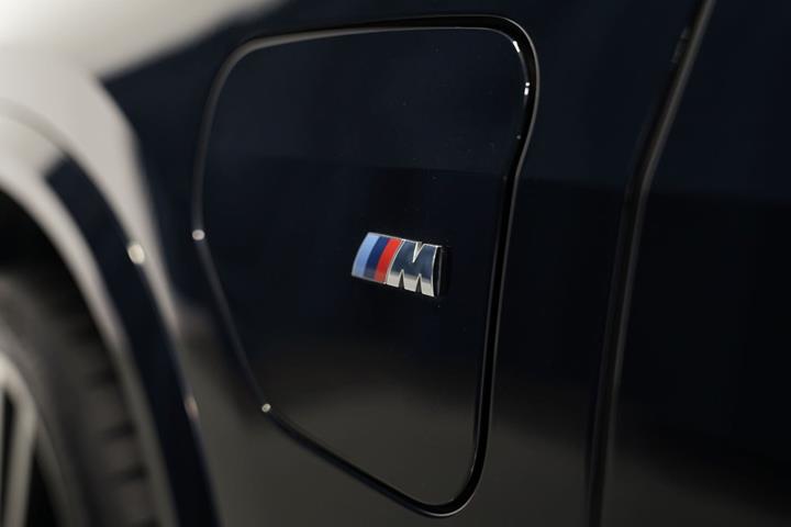 Sort BMW X5 fra 2021