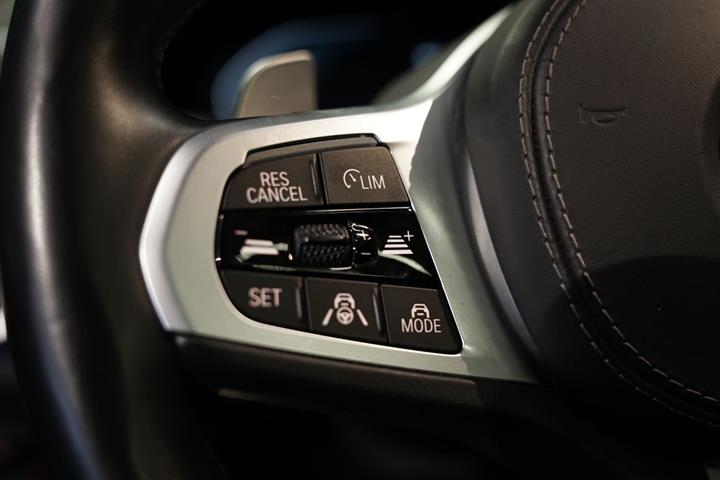 Sort BMW X5 fra 2021