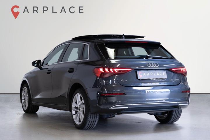 Grå Audi A3 fra 2021