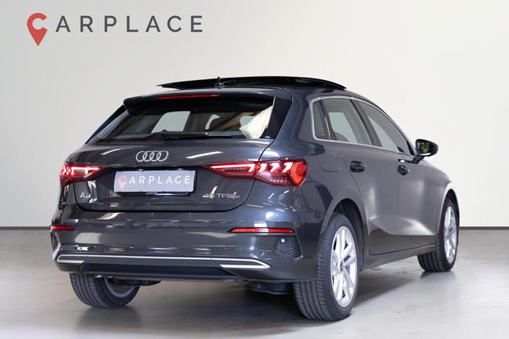 Grå Audi A3 fra 2021