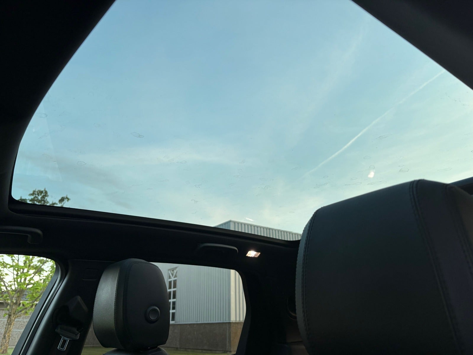 Sort Land Rover Discovery Sport fra 2016