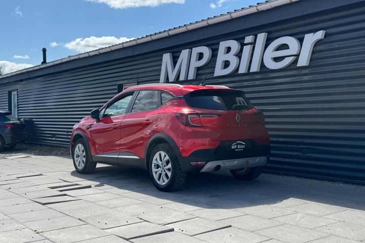 Rød Renault Captur fra 2019