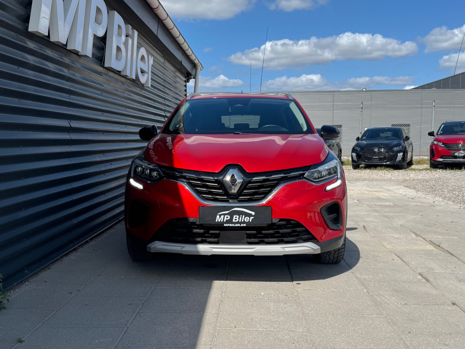 Rød Renault Captur fra 2019