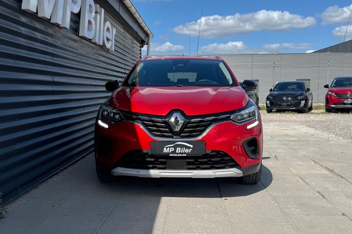 Rød Renault Captur fra 2019