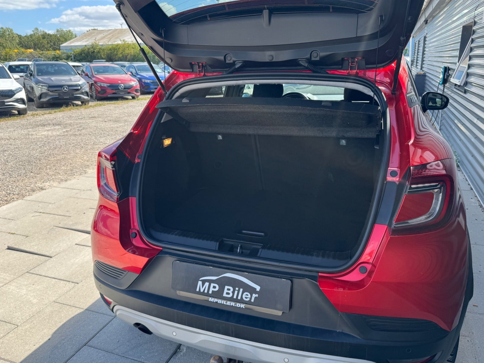 Rød Renault Captur fra 2019