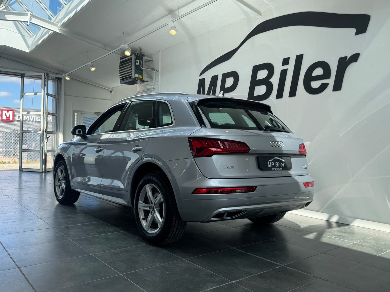 Sølv Audi Q5 fra 2017