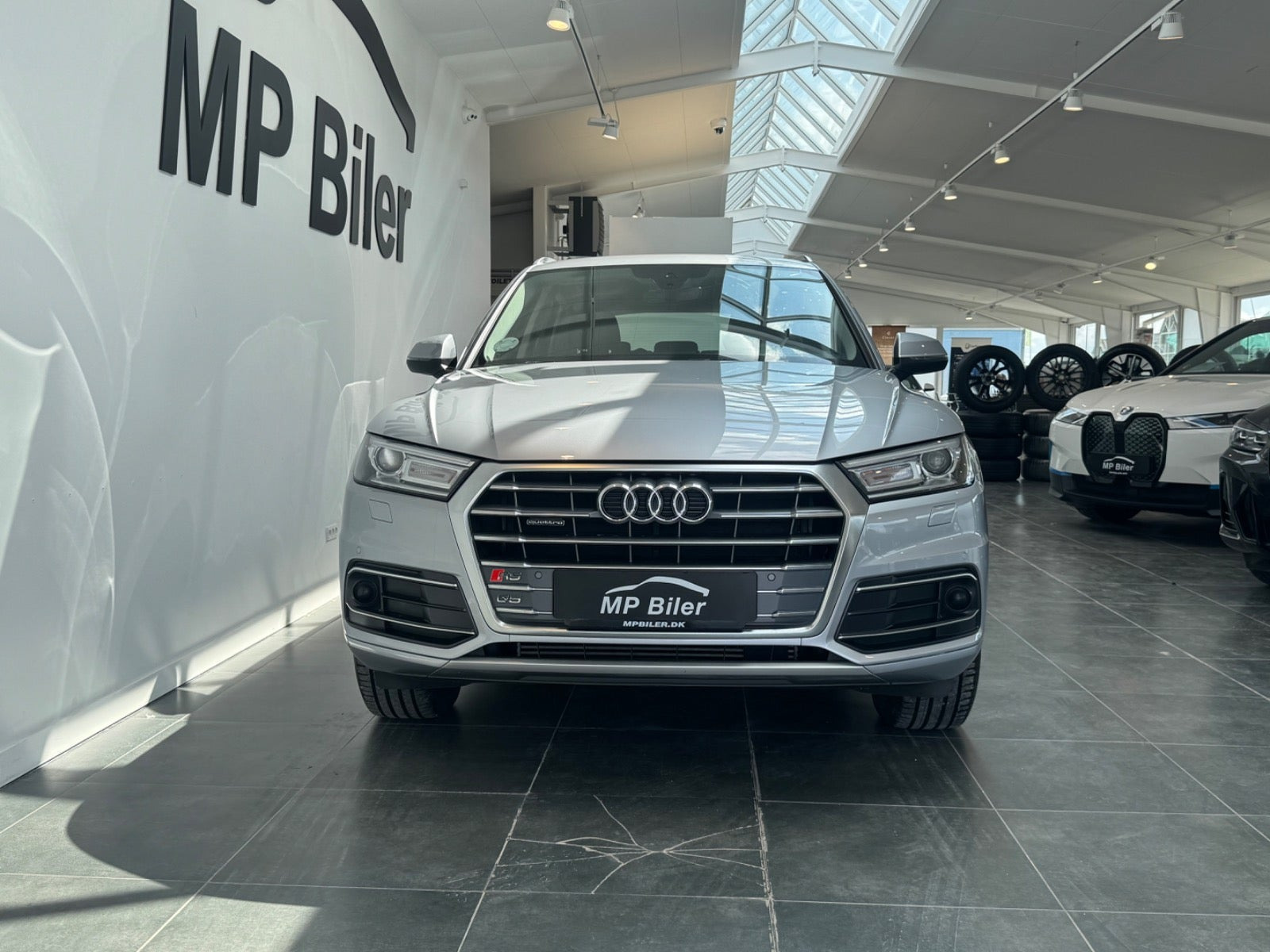 Sølv Audi Q5 fra 2017