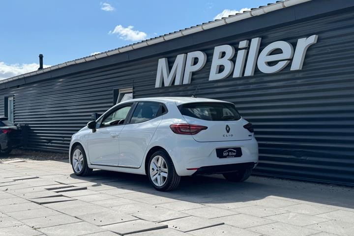Hvid Renault Clio V fra 2020